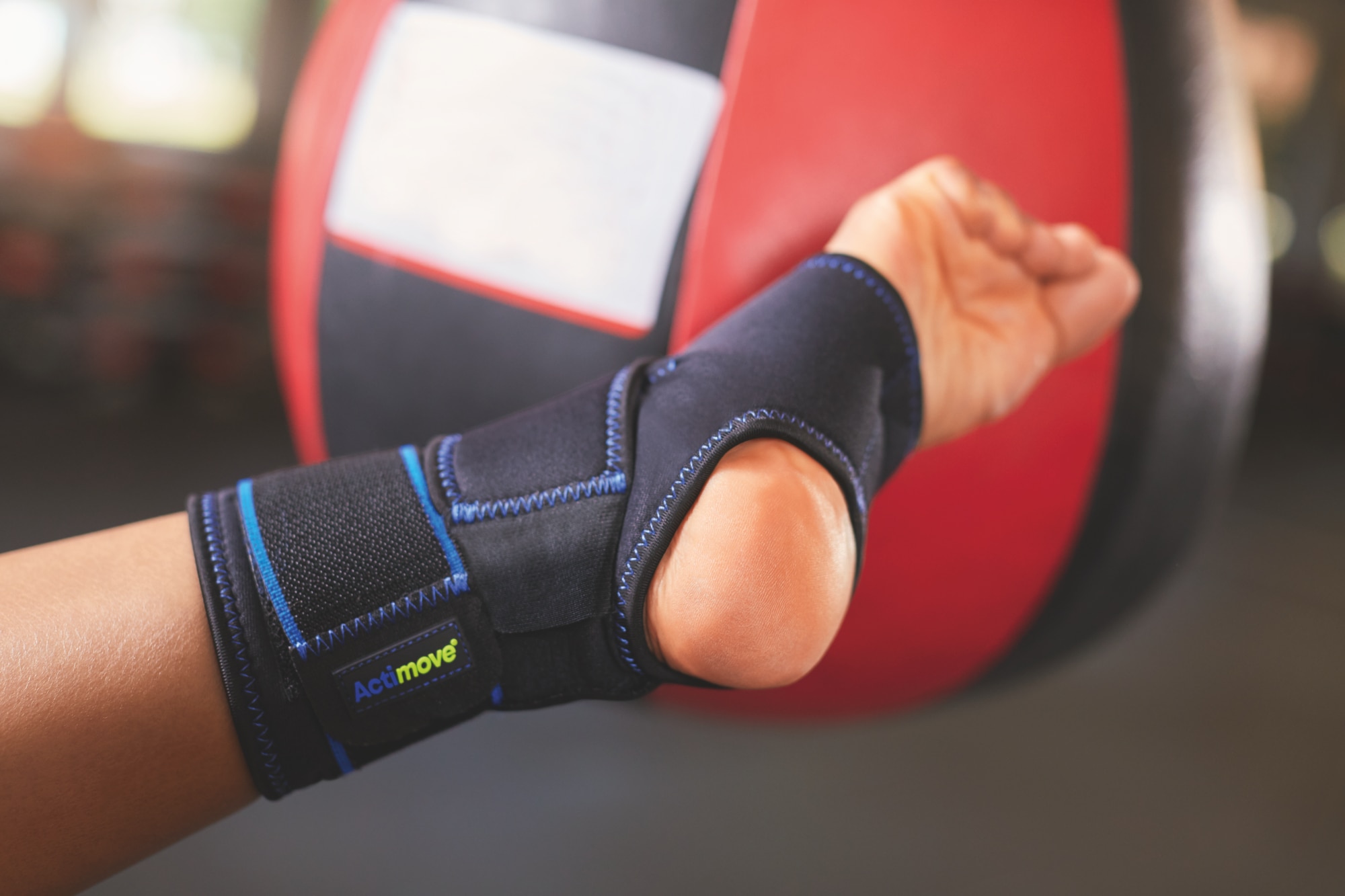 Tornozeleira Actimove Sport Ankle Stabilizer - BSN Medical 4 Tornozeleira Actimove Sport Ankle Stabilizer - BSN Medical – imagem 4 de 5