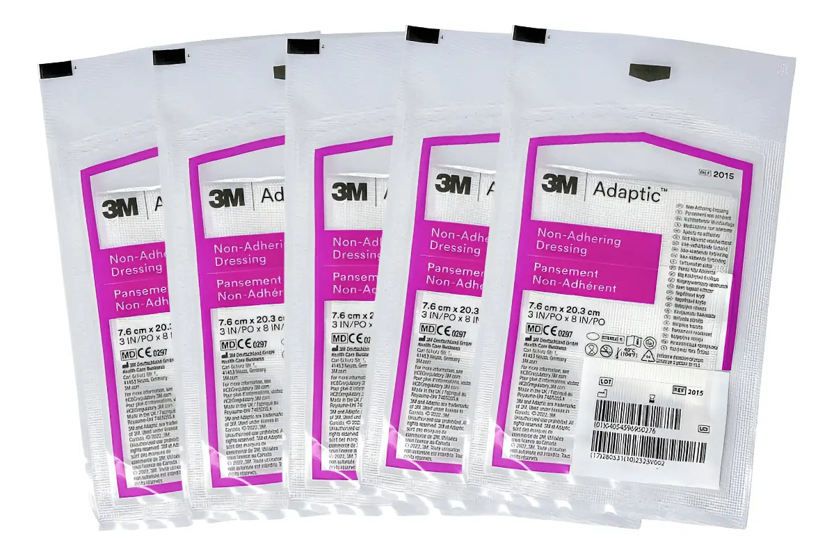 Adaptic Kit com 5un Curativo Não Aderente 7,6 X 20,3cm - 3M 1 Adaptic Kit com 5un Curativo Não Aderente 7,6 X 20,3cm - 3M